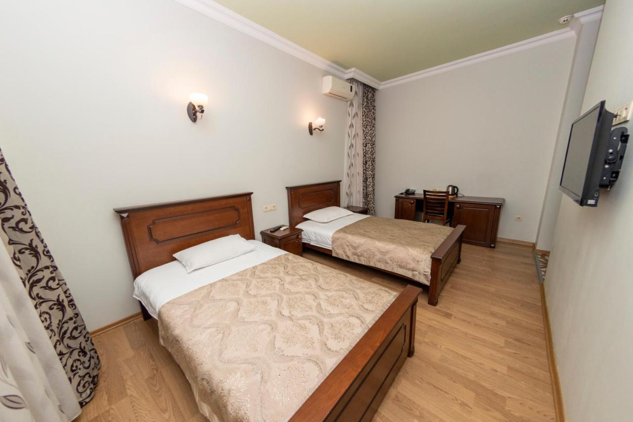 Eiffel Hotel Batumi Exteriér fotografie