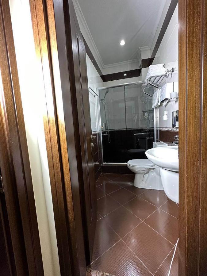 Eiffel Hotel Batumi Exteriér fotografie