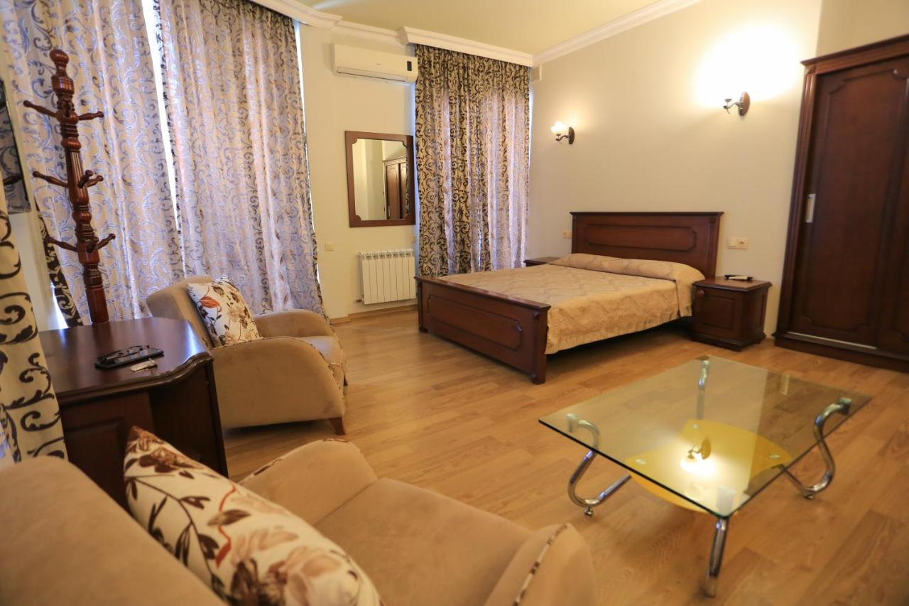 Eiffel Hotel Batumi Exteriér fotografie