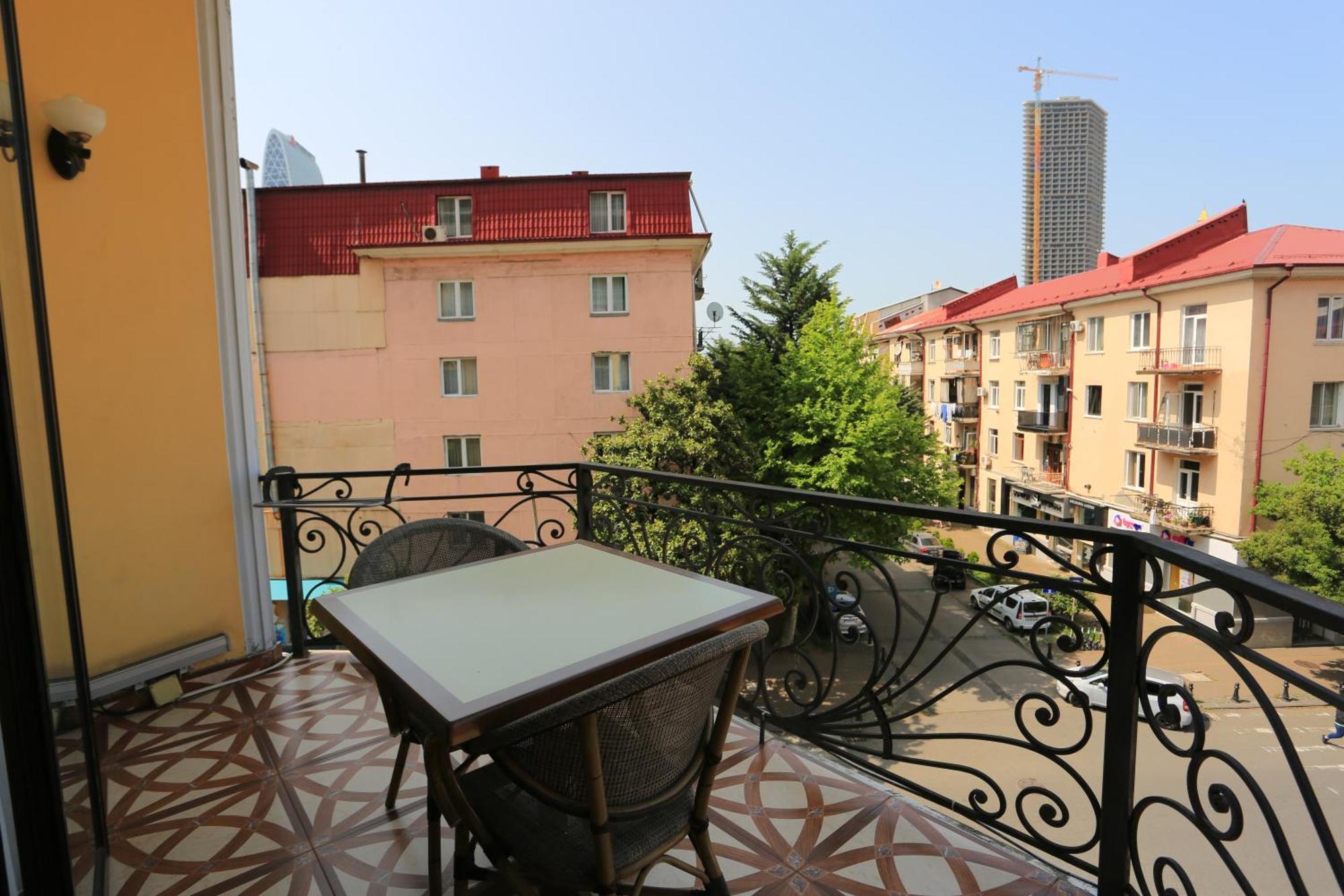 Eiffel Hotel Batumi Exteriér fotografie